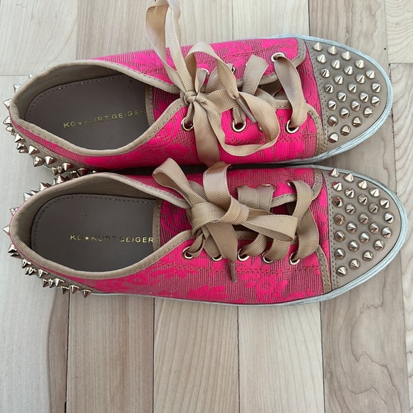 Kurt Geiger Floral/Spike Running Shoes ( size 37 ) - Picture 4 of 4